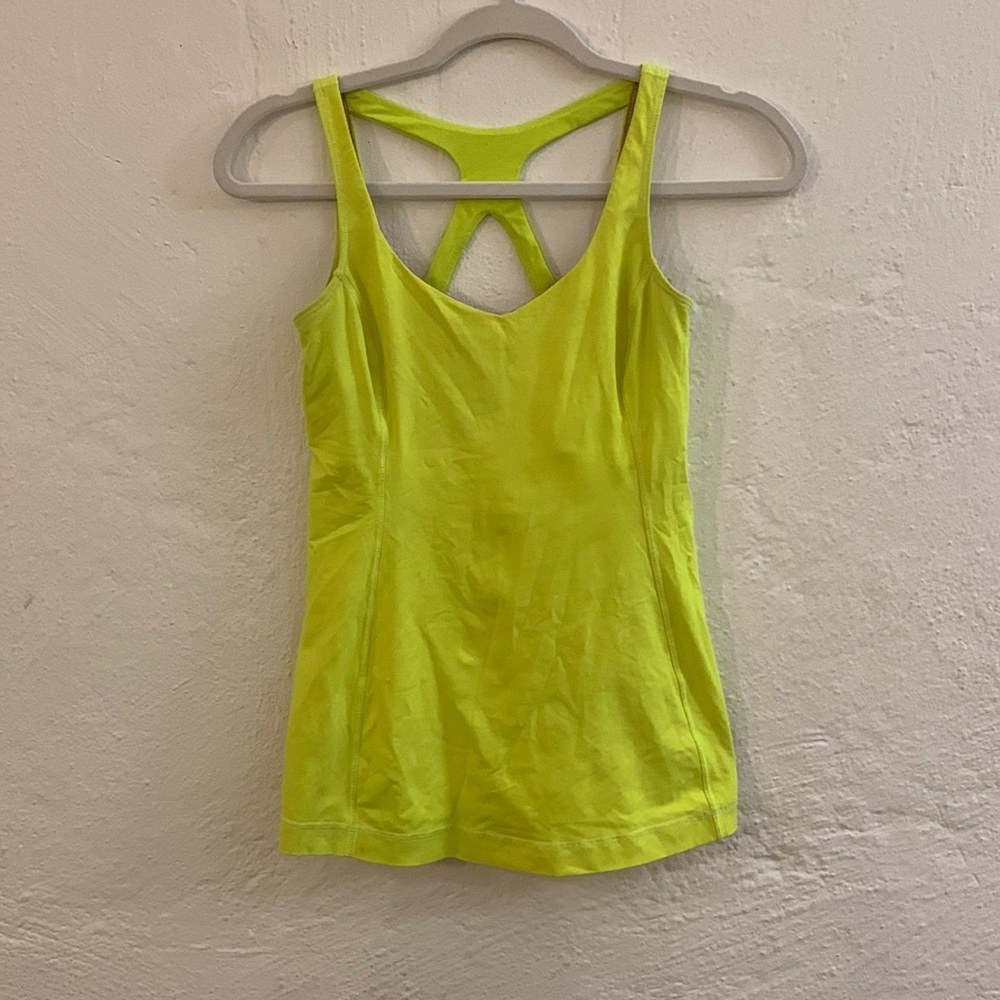 Lululemon racer back lime green tank! Size 6